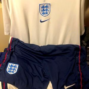 England Fútbol Jersey & Shorts XXL USED w/ stain on front and threads missing